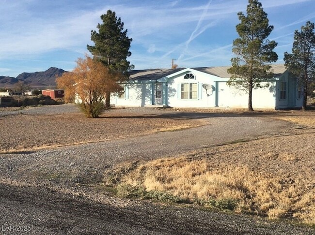 property at 3450 Van Ln