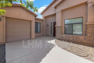 3093 E San Carlos Pl in Chandler, AZ - Building Photo - Building Photo