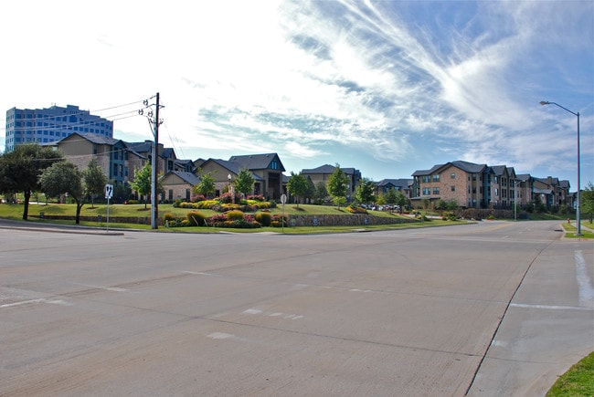 Lakeside Villas (Dallas)