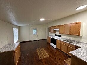 917 FM247 in Huntsville, TX - Building Photo - Building Photo