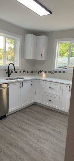 property at 925 Sycamore Dr