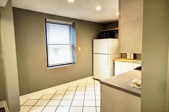 2019 E Pratt St in Baltimore, MD - Building Photo - Building Photo