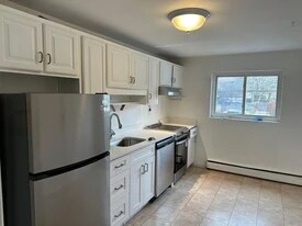 28 Bryon Rd, Unit 1 in Boston College, MA - Building Photo
