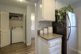 750 Breeze Hill Rd in Vista, CA - Building Photo - Building Photo