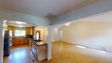 802 N Juniper St in Jenks, OK - Building Photo - Building Photo