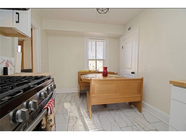 1211 5th St NE in Minneapolis, MN - Building Photo - Building Photo