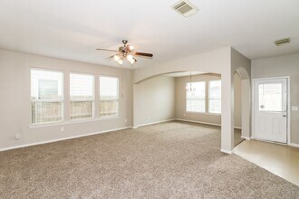 12015 Gregory Crossing Way in Houston, TX - Building Photo - Building Photo