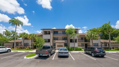 9963 Nob Hill Pl in Sunrise, FL - Building Photo - Building Photo