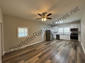 2613 Laboratory Rd in Lincolnton, NC - Building Photo - Building Photo
