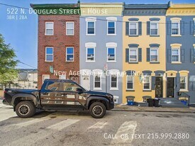 522 N Douglas St in Philadelphia, PA - Building Photo