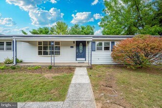 6 Schaller Ln in Smithsburg, MD - Foto de edificio - Building Photo