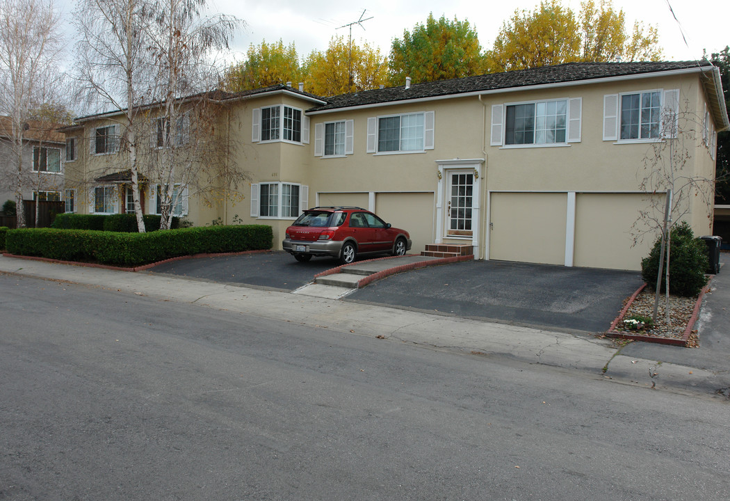 691 Victor Way in Mountain View, CA - Building Photo