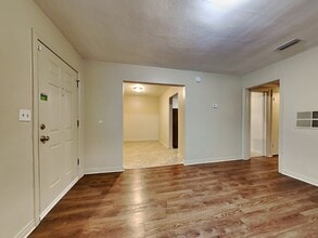 5131 Dugdale Rd in Jacksonville, FL - Building Photo - Building Photo