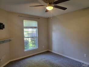 4878 Pineview Ridge Rd in Pace, FL - Building Photo - Building Photo