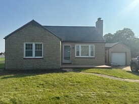 6507 Kenwood Ave in Rosedale, MD - Building Photo
