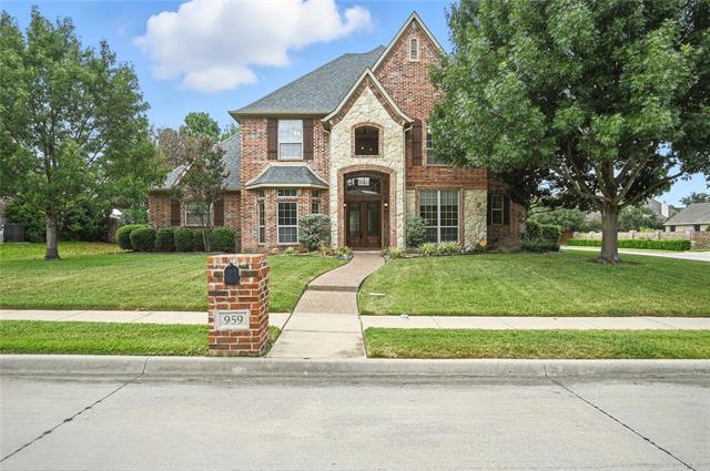 property at 959 Roxbury Way