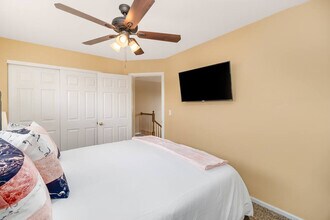 2364 Shiloh Dr, Unit SI ID1323713P in Aurora, IL - Foto de edificio - Building Photo