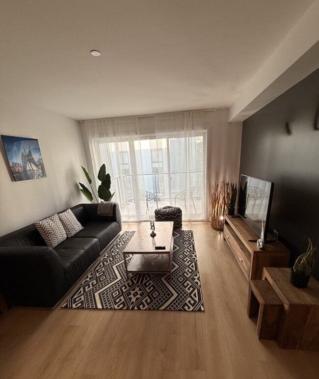 2947F Rue du Grand Voyer, Unit SI ID1519878P