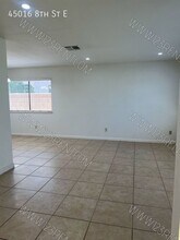 45016 8th St E in Lancaster, CA - Building Photo - Building Photo