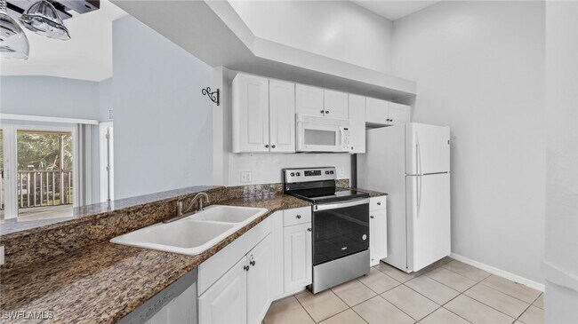 property at 12161 Summergate Cir