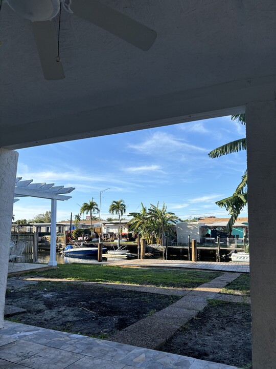 2635 Sherman St in Hollywood, FL - Building Photo