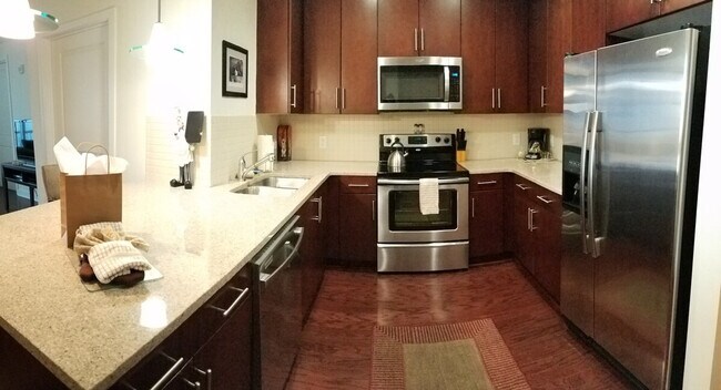 4 W Martin Luther King Jr Blvd in Charlotte, NC - Building Photo - Building Photo