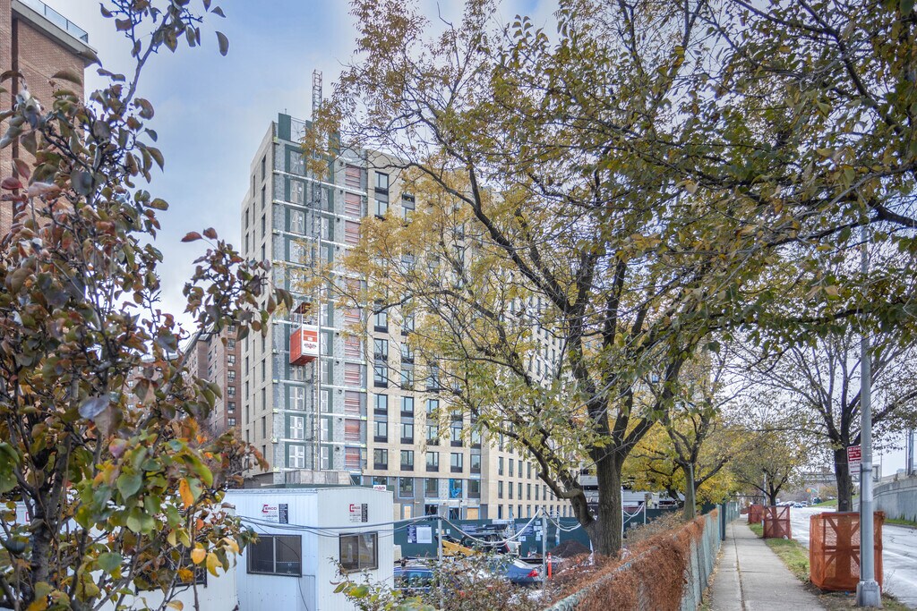 Apex Apartments Forest Hills, NY Apartments For Rent