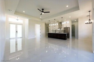 2000 Curry Ave N in Lehigh Acres, FL - Building Photo - Building Photo