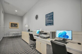 2775 NE 187th St in Aventura, FL - Building Photo - Building Photo