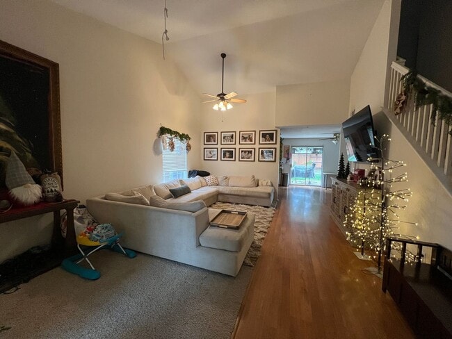 104 Galston Ct in Roseville, CA - Building Photo - Building Photo