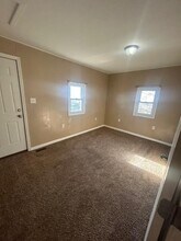 677 Beaver Creek Rd in Bluff City, TN - Building Photo - Building Photo