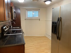 170 Belmont Ave, Unit 170Belmont Avenue Floor 1 in Jersey City, NJ - Building Photo - Building Photo