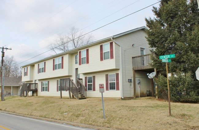 W Center St in Troy, IL - Building Photo - Building Photo