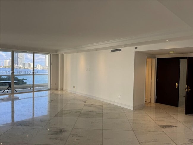 2600 Island Blvd in Aventura, FL - Building Photo - Building Photo