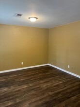 531 Flint Ave, Unit A in High Point, NC - Building Photo - Building Photo