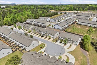 2730 Kemp Ct in Conyers, GA - Building Photo - Building Photo