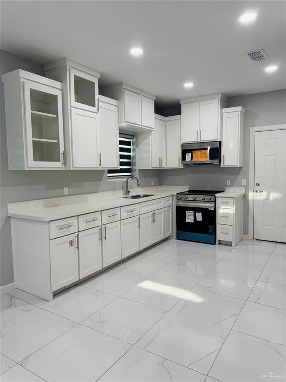 1200 Country Club Drive in Alamo, TX - Building Photo - Building Photo