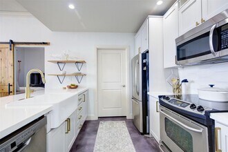 1010 Rosine St in Houston, TX - Building Photo - Building Photo