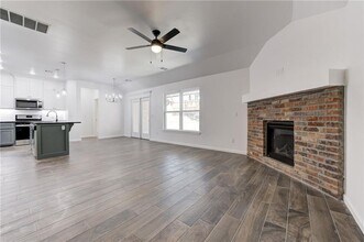 1115 Magnolia Dr in Noble, OK - Building Photo - Building Photo