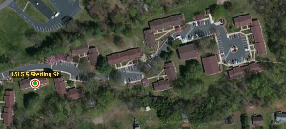 Village Creek in Morganton, NC - Foto de edificio