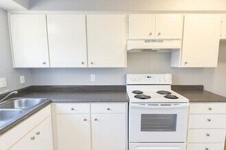 1024 Southmoor Dr, Unit 1026 in Arlington, TX - Building Photo - Building Photo