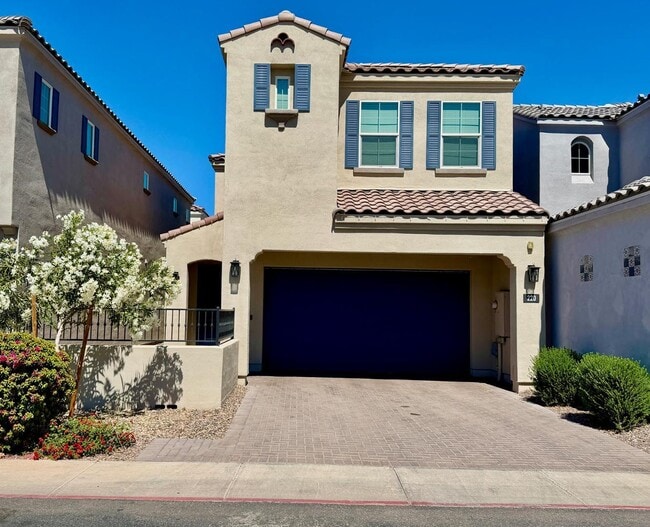 property at 220 E Markwood Dr