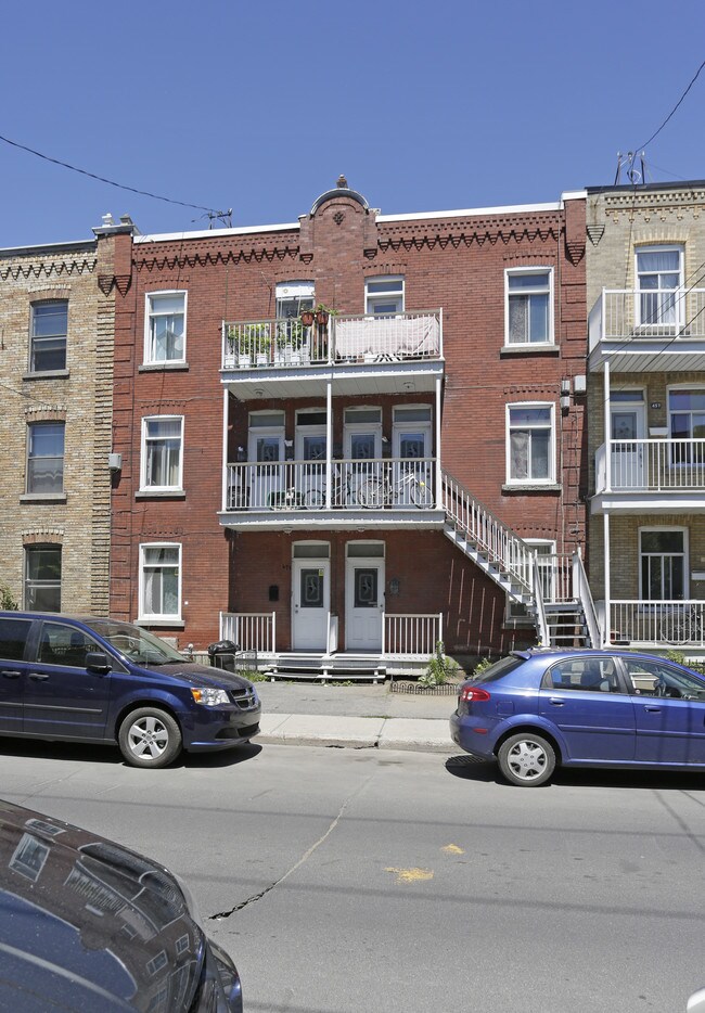 461-471 1re Av in Montréal, QC - Building Photo - Building Photo