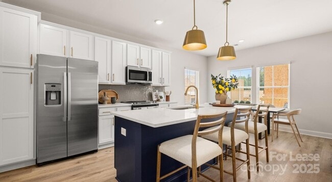 1748 Marglyn Dr in Matthews, NC - Building Photo - Building Photo