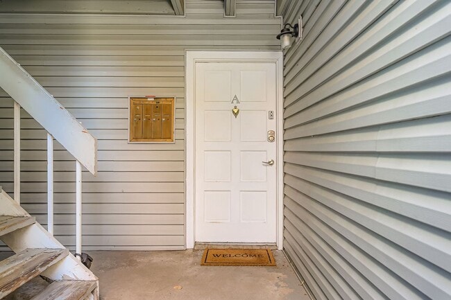 3341 S Monaco St Pkwy in Denver, CO - Building Photo - Building Photo