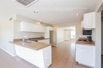 10902 W Montecito Ave in Phoenix, AZ - Building Photo - Building Photo