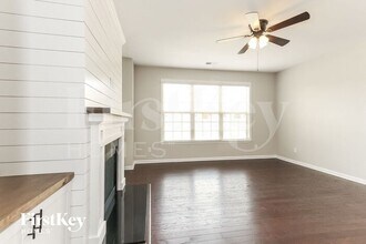 716 Wood Lily Dr in Belmont, NC - Building Photo - Building Photo