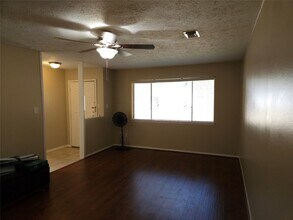 1546 Ramada Dr in Houston, TX - Building Photo - Building Photo