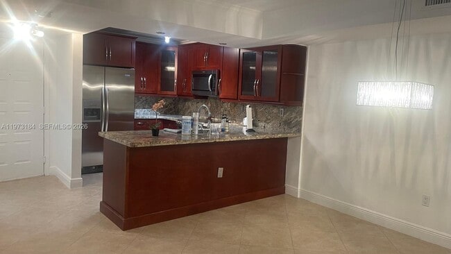 4640 NW 102nd Ave in Doral, FL - Building Photo - Building Photo