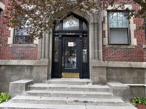 40 Chester St in Boston, MA - Foto de edificio - Building Photo